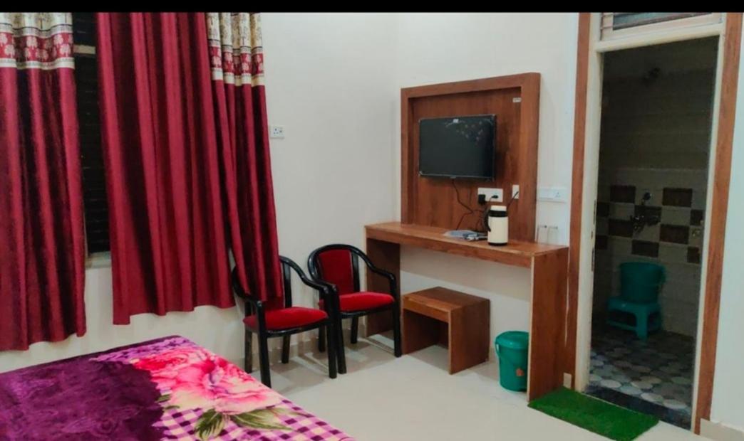 Hotel Kcr Агра Экстерьер фото