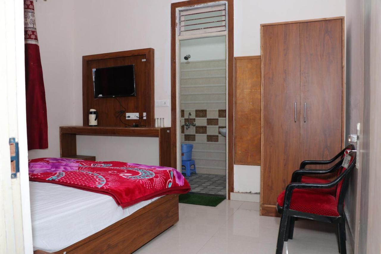 Hotel Kcr Агра Экстерьер фото